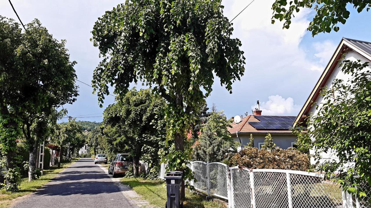 Villa Szalakóta Ház Balatongyörök Esterno foto